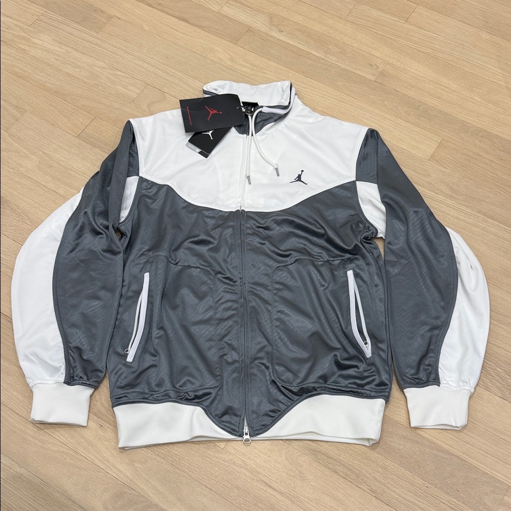 Jordan jacket small